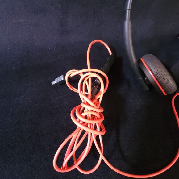 Plantronics Blackwire C3200 PLT Wired USB Headset for Mac & PC - Picture 5 of 8